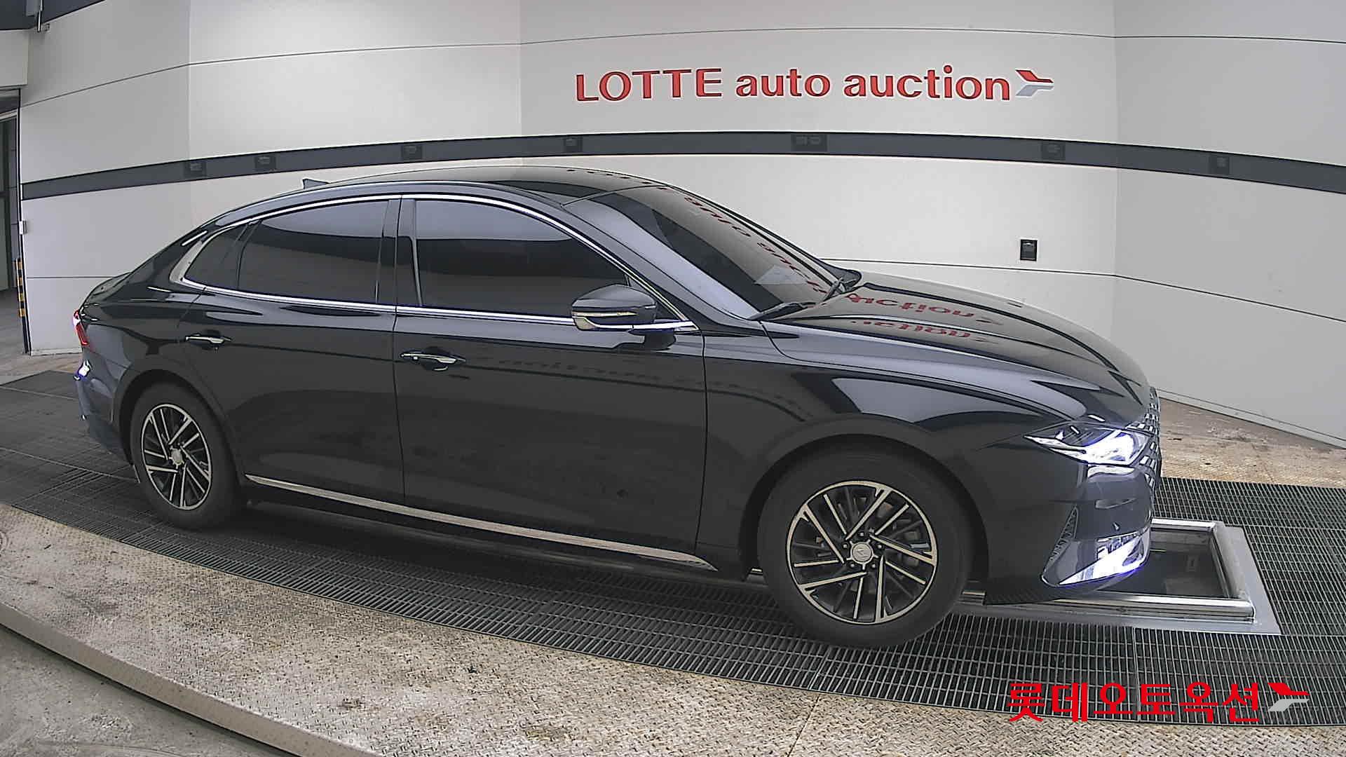 هيونداي أزيرا