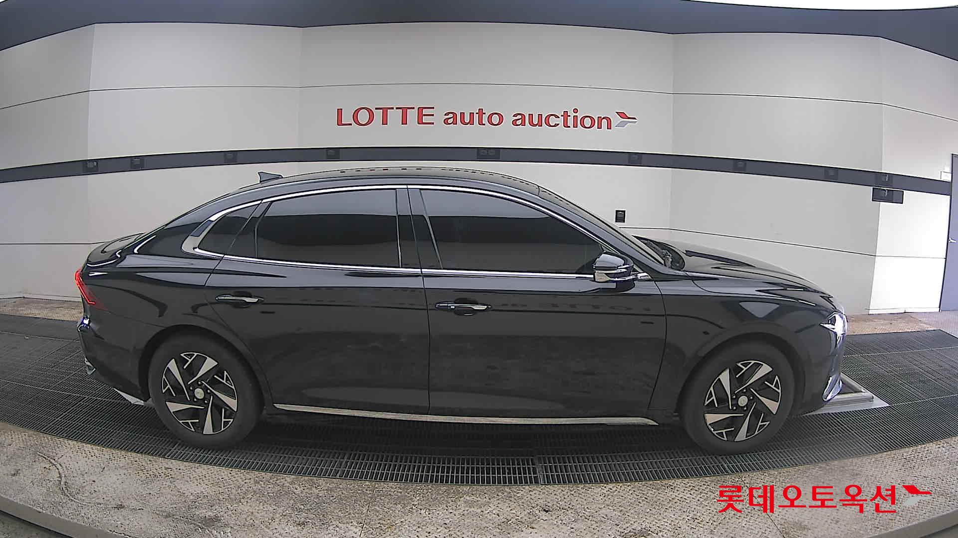 هيونداي أزيرا