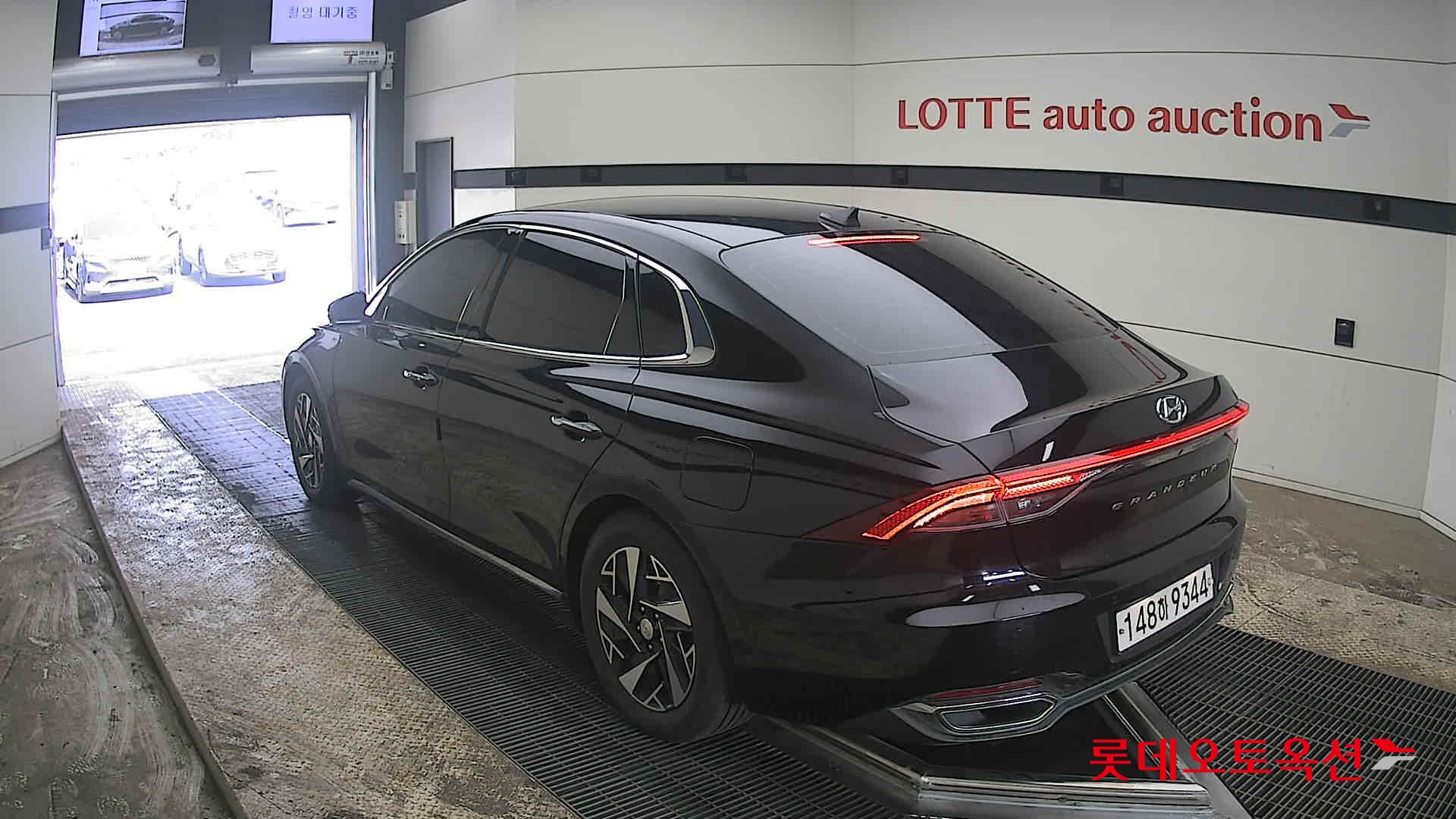 هيونداي أزيرا