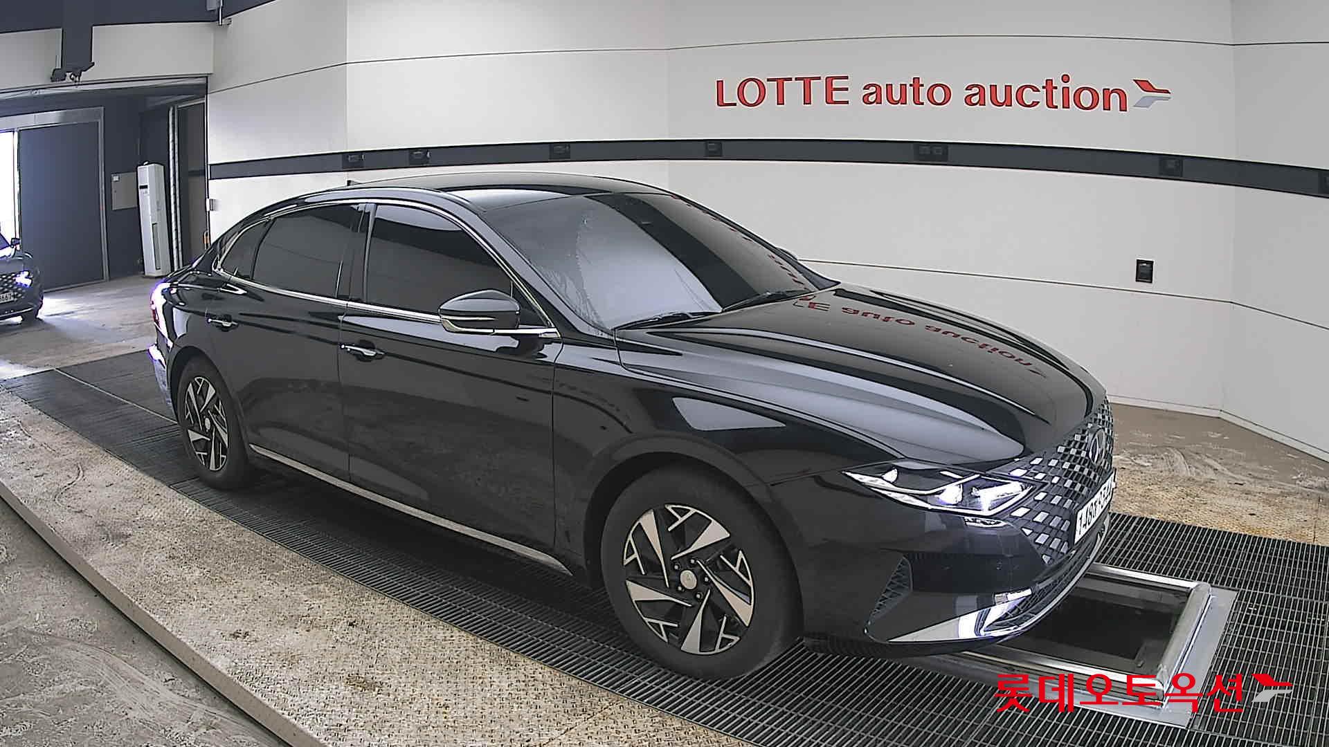 هيونداي أزيرا