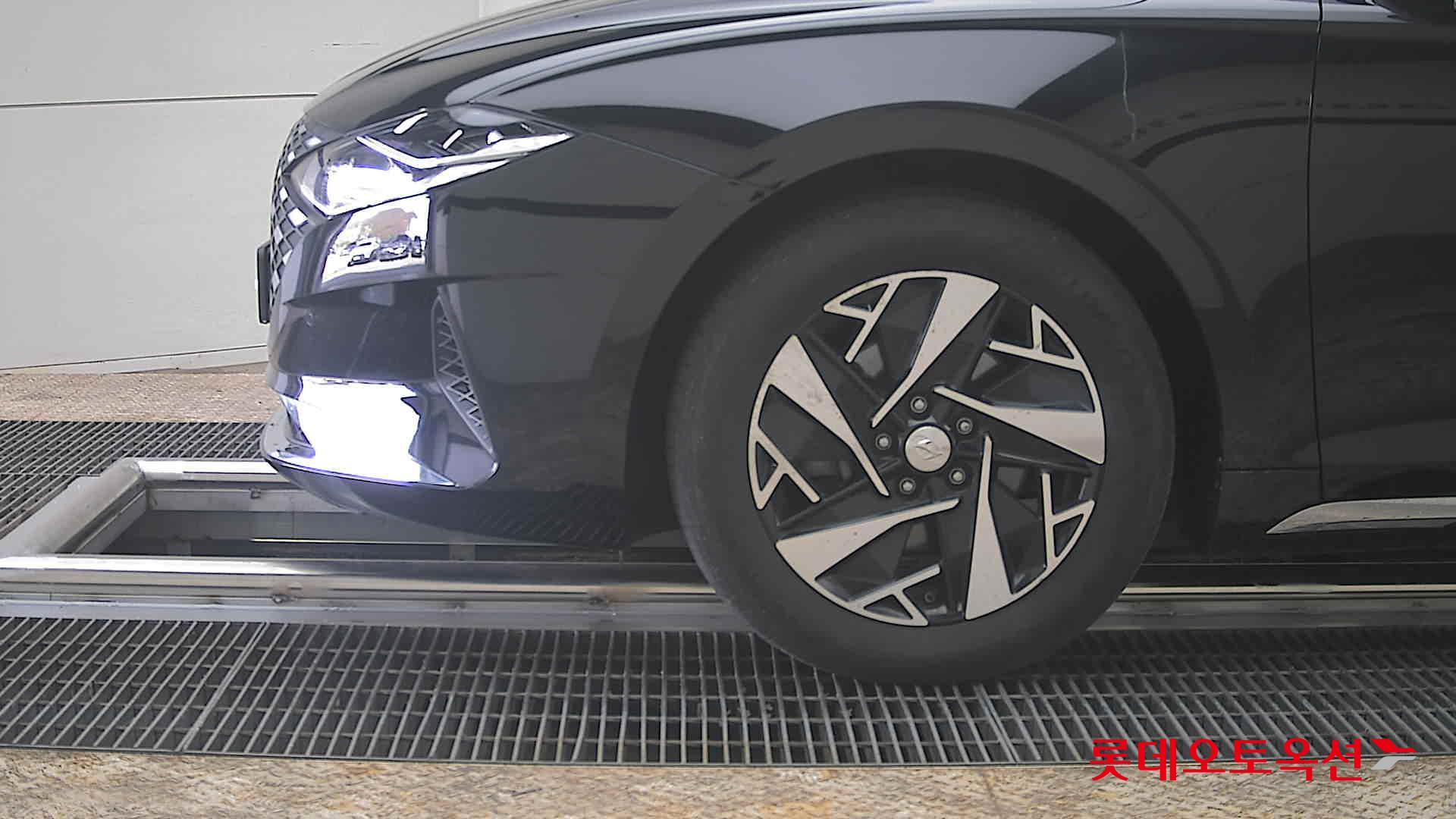 هيونداي أزيرا