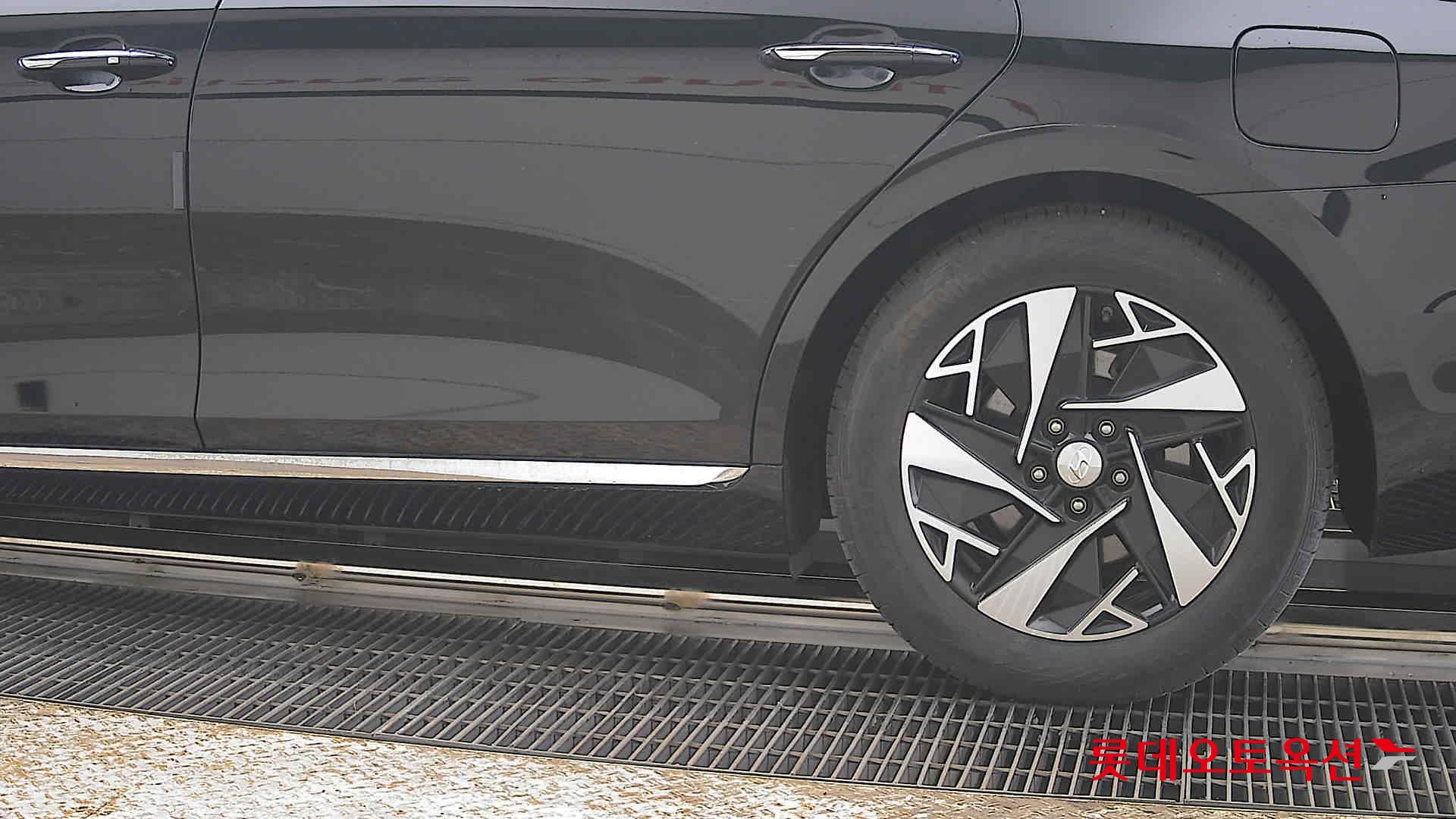 هيونداي أزيرا