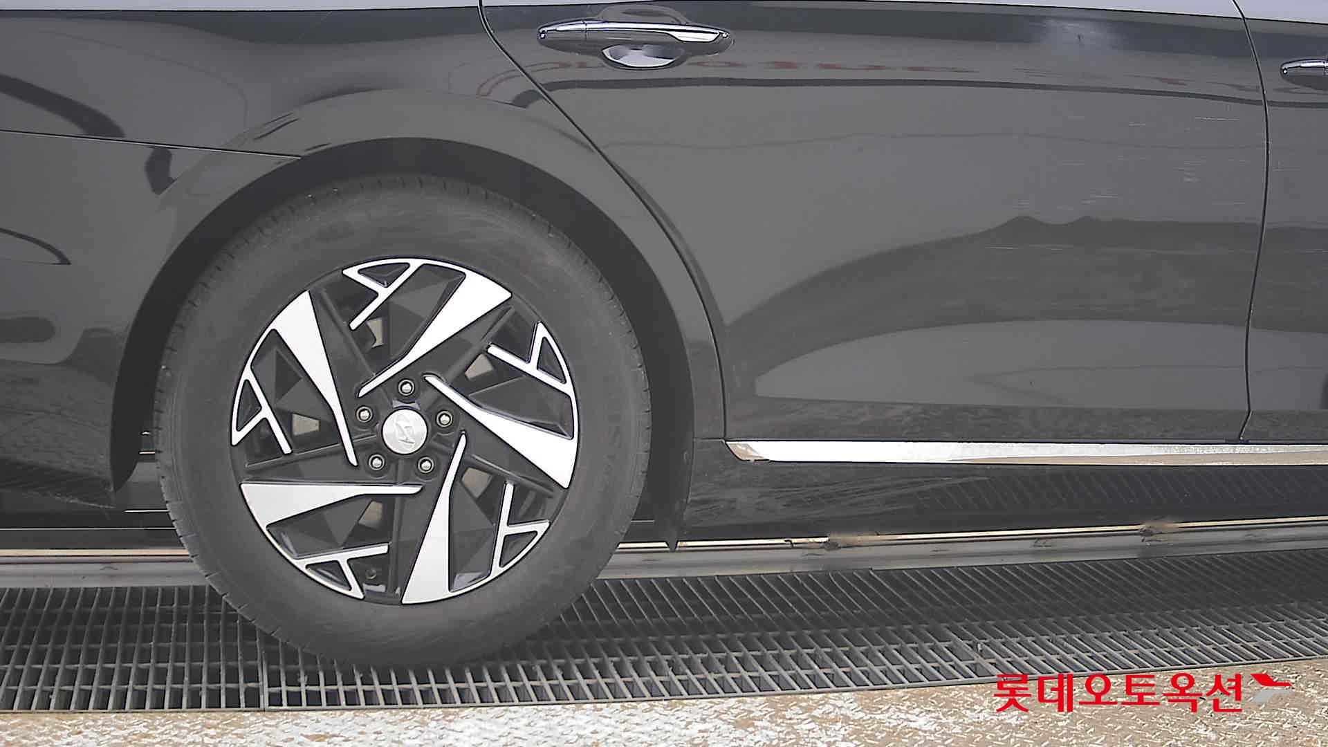 هيونداي أزيرا