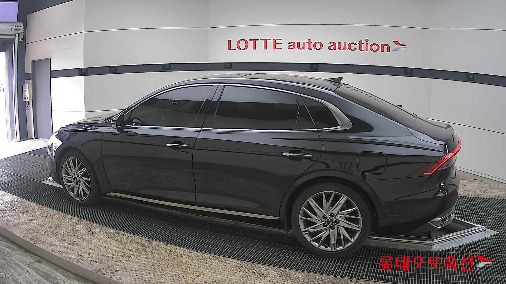 هيونداي أزيرا