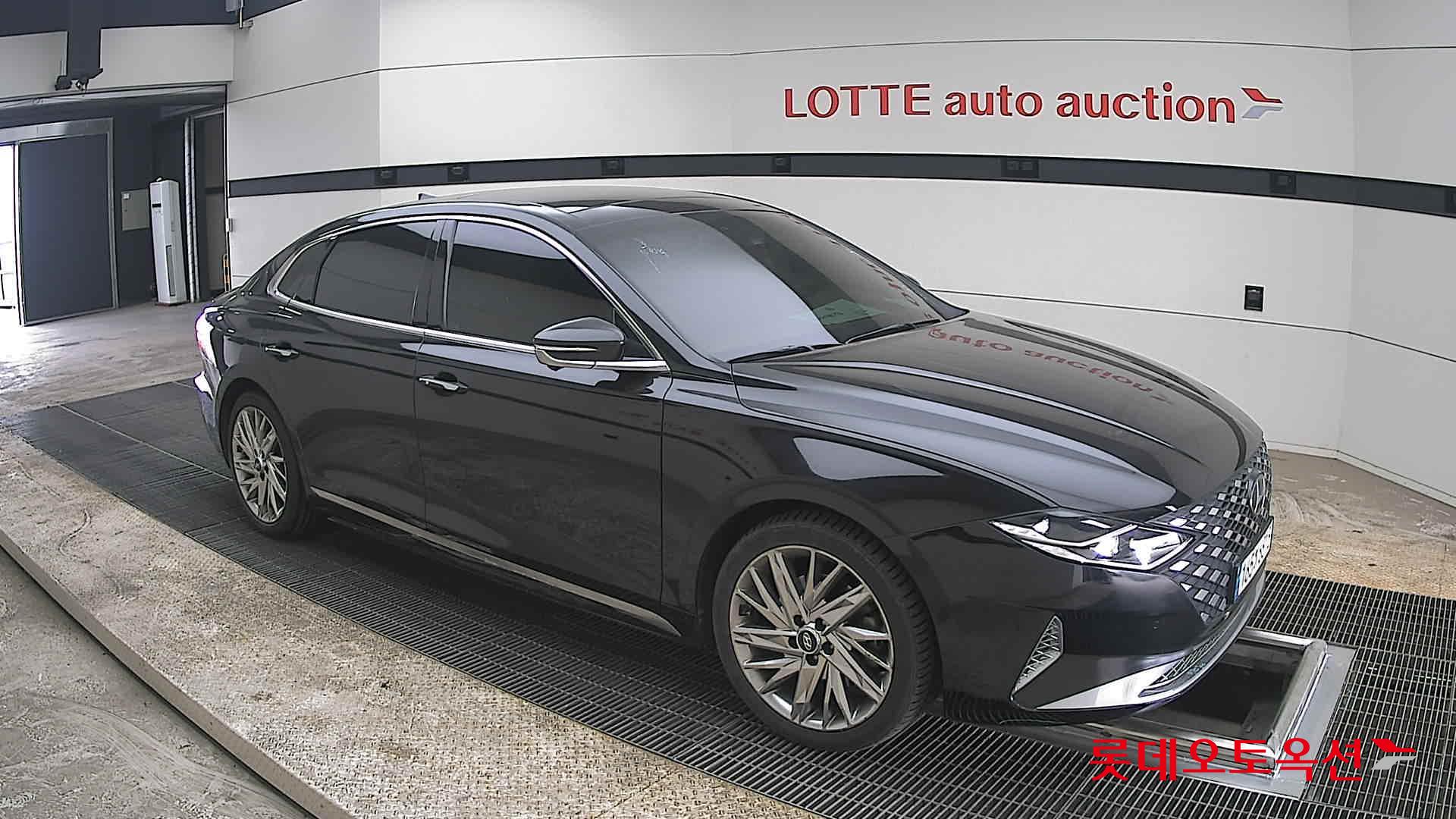 هيونداي أزيرا