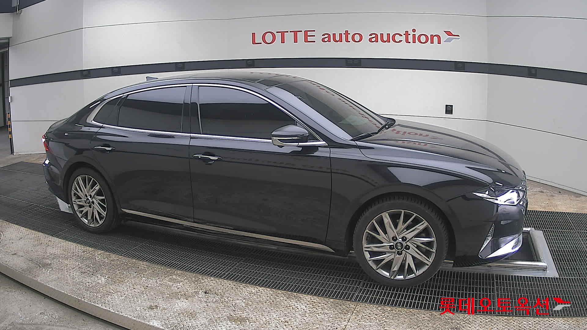 هيونداي أزيرا