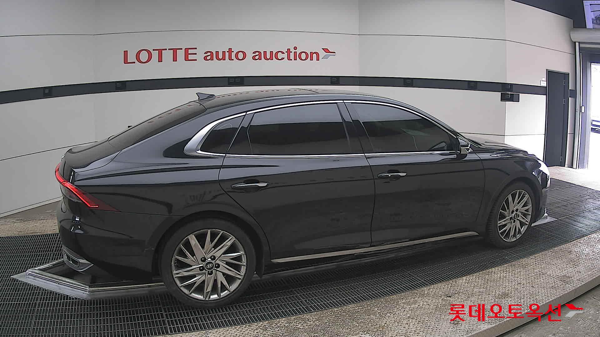 هيونداي أزيرا