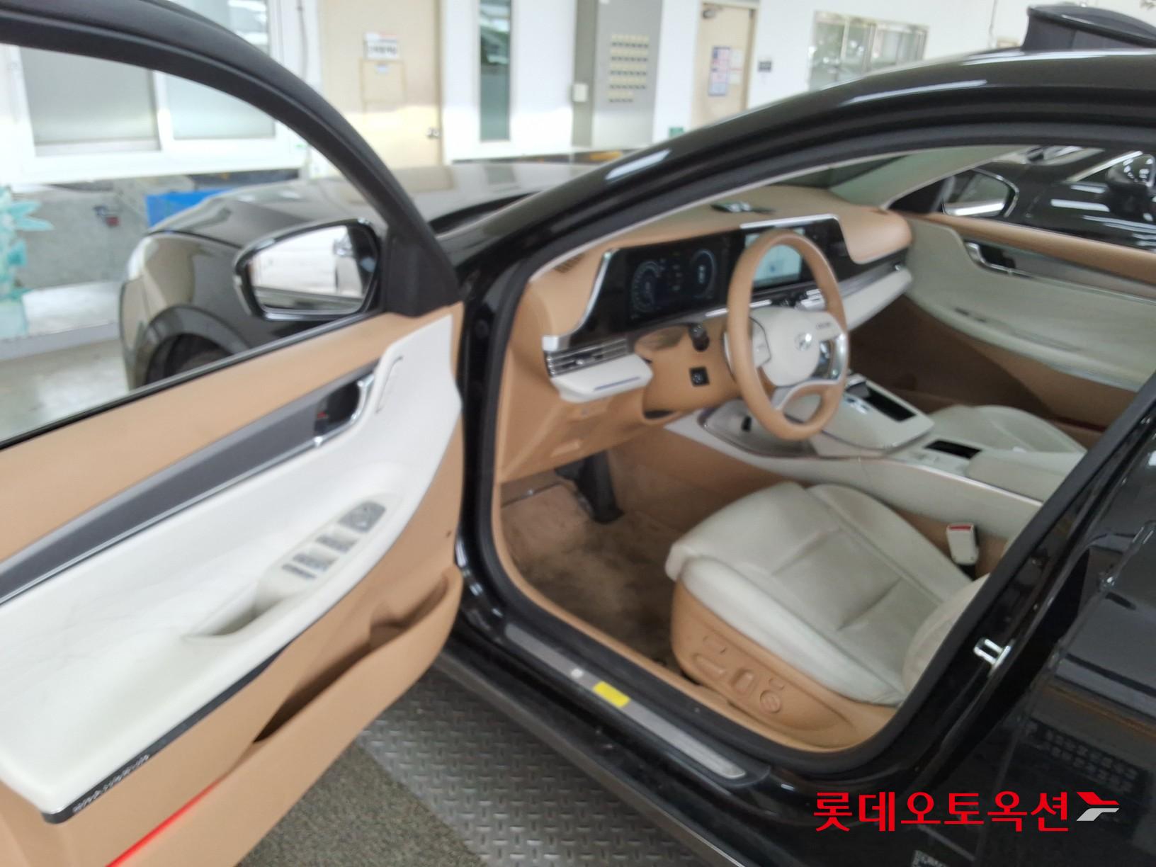 هيونداي أزيرا