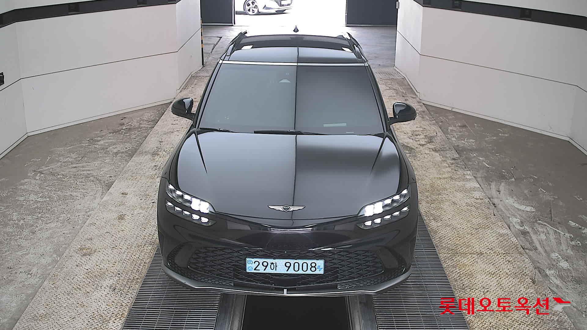 جينسس جي في 60