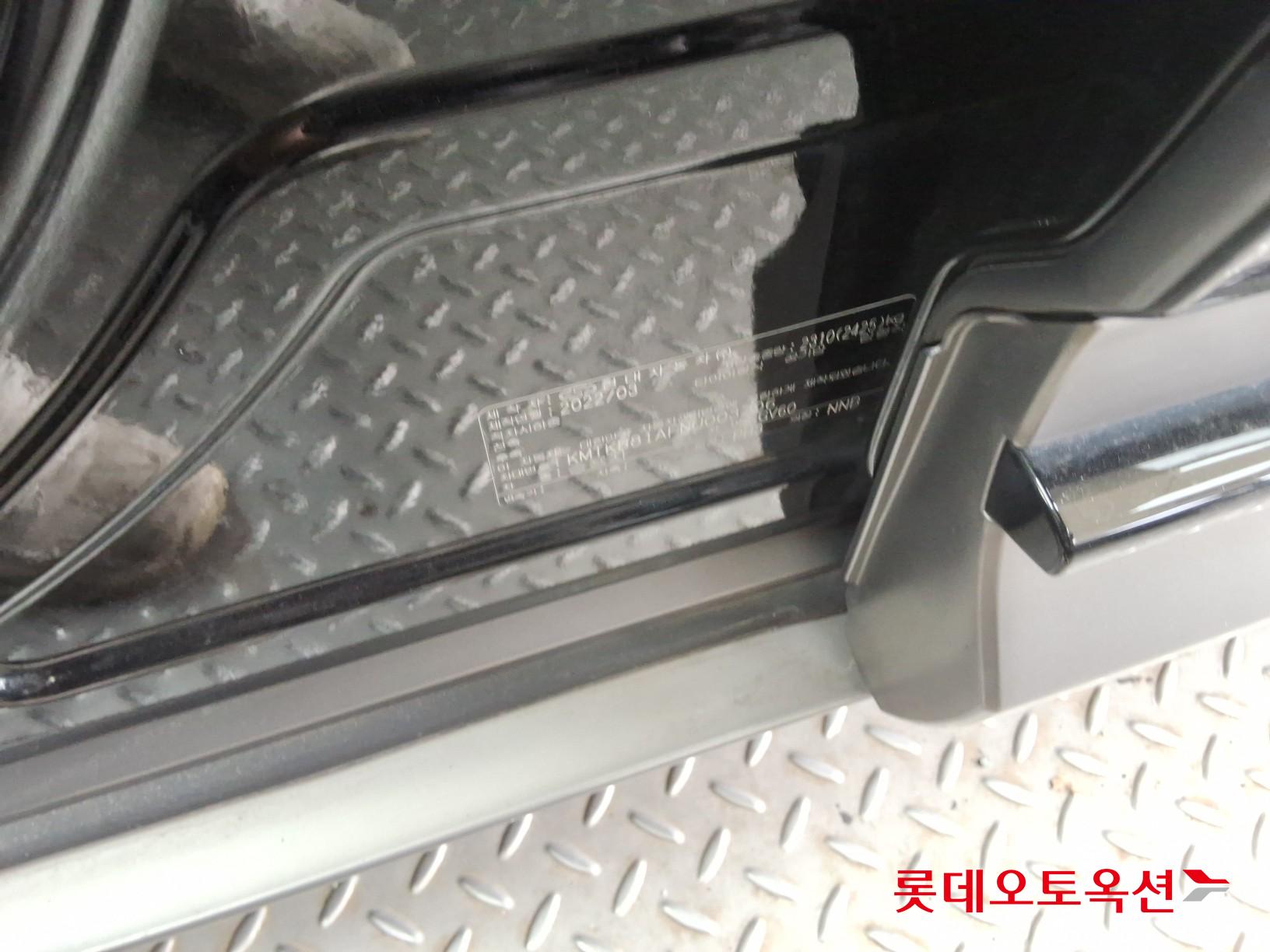 جينسس جي في 60