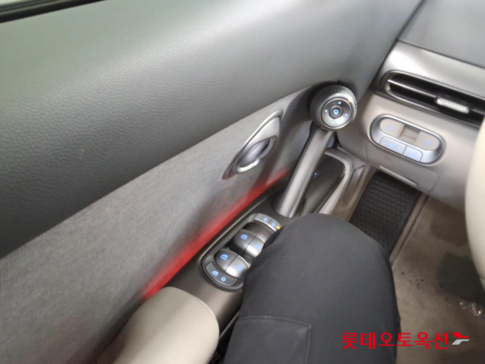 جينسس جي في 60