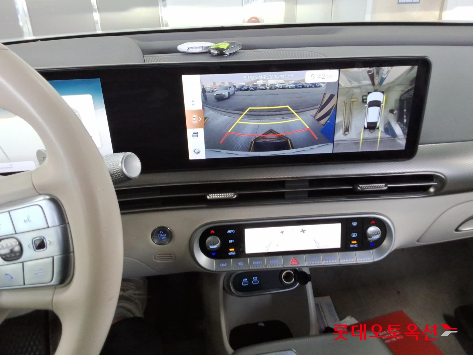 جينسس جي في 60