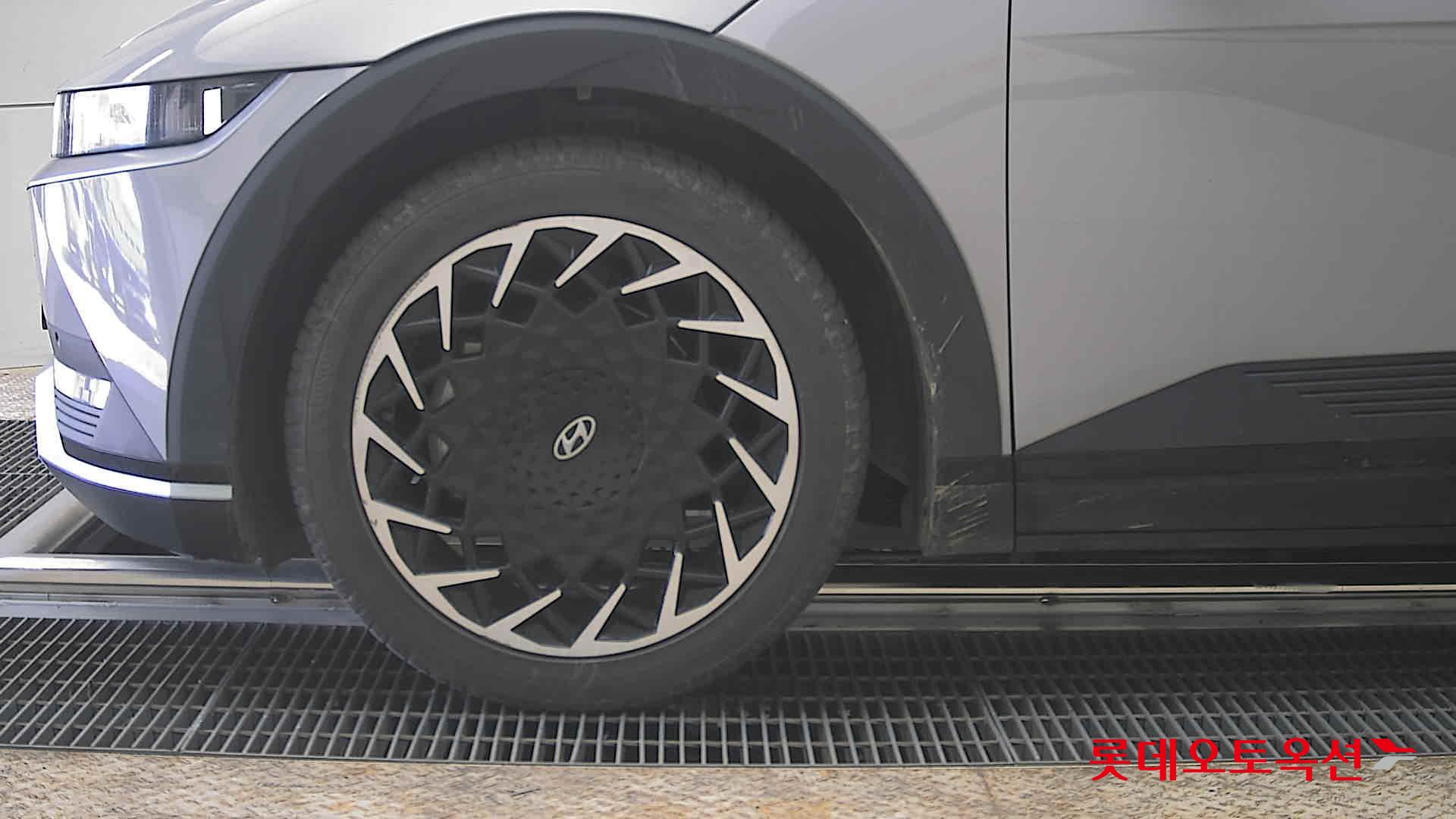 هيونداي أيونيك