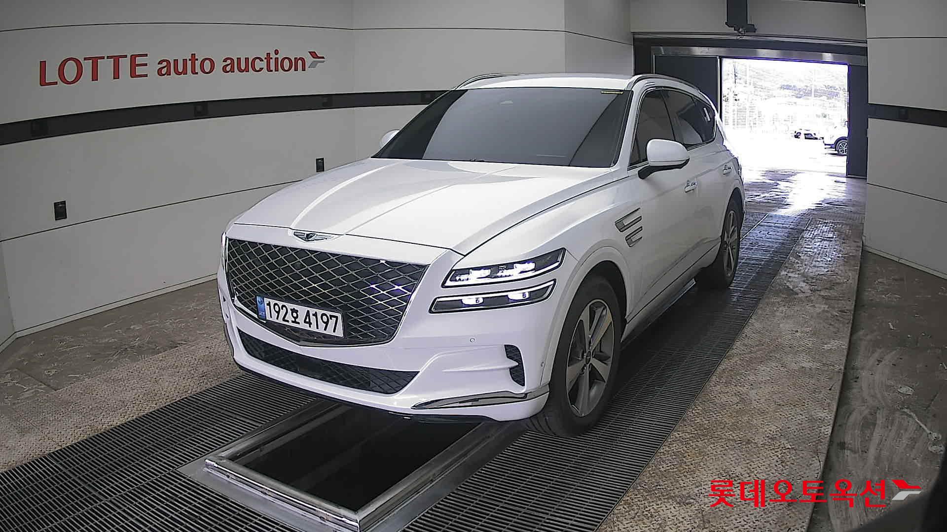 جينسس جي في 80