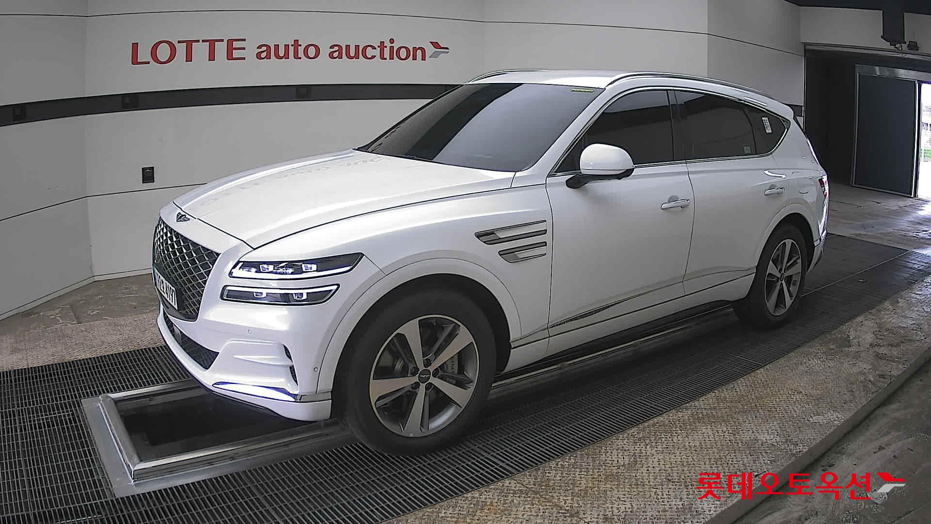 جينسس جي في 80