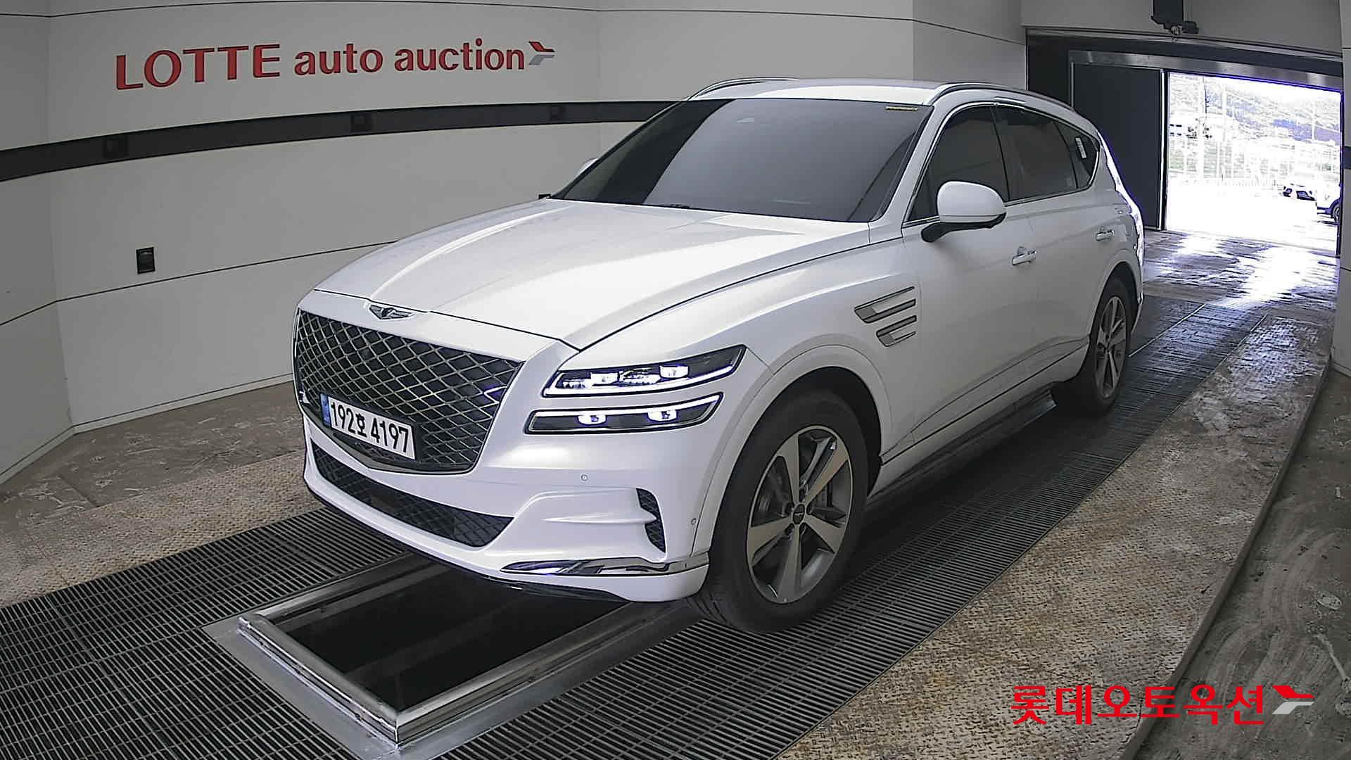 جينسس جي في 80