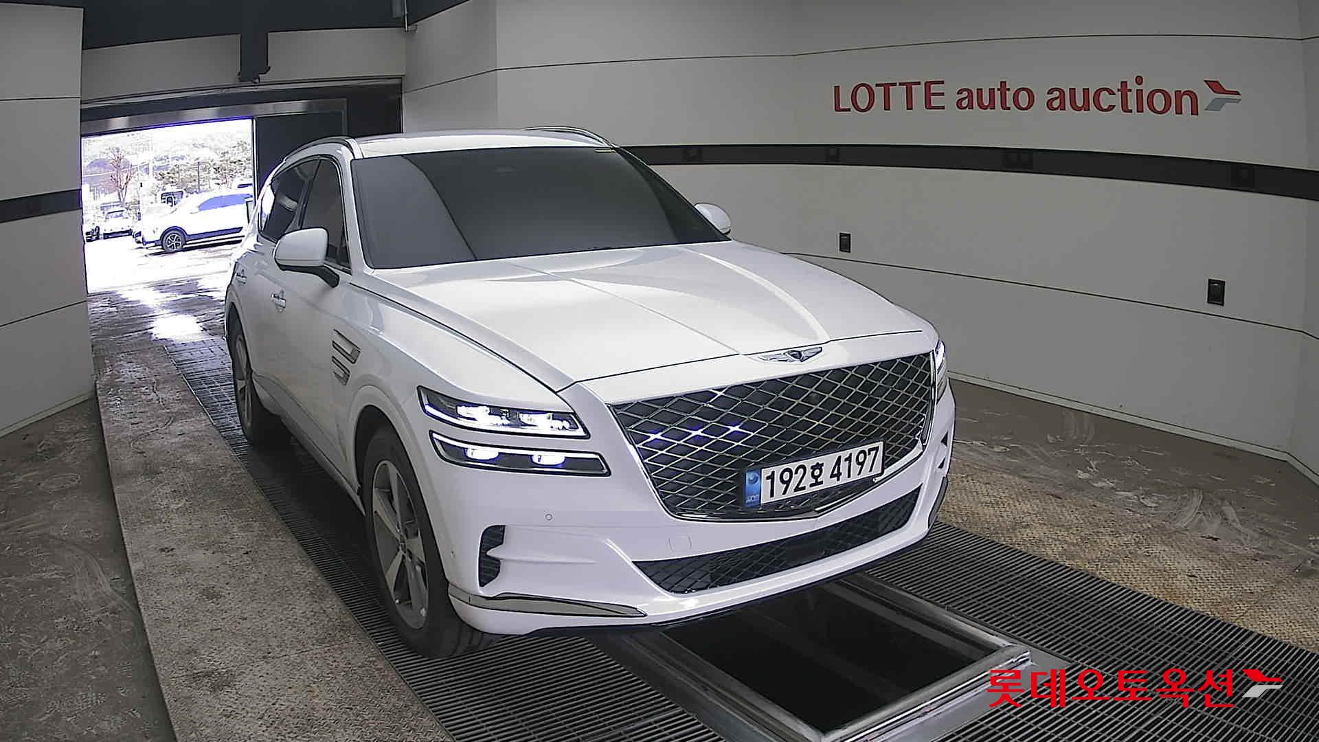 جينسس جي في 80