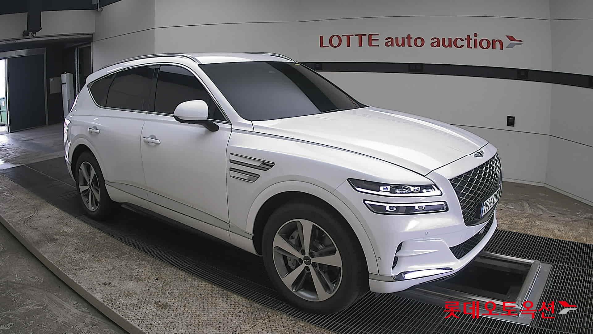 جينسس جي في 80