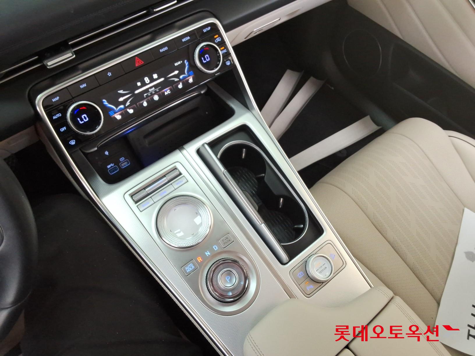 جينسس جي في 80