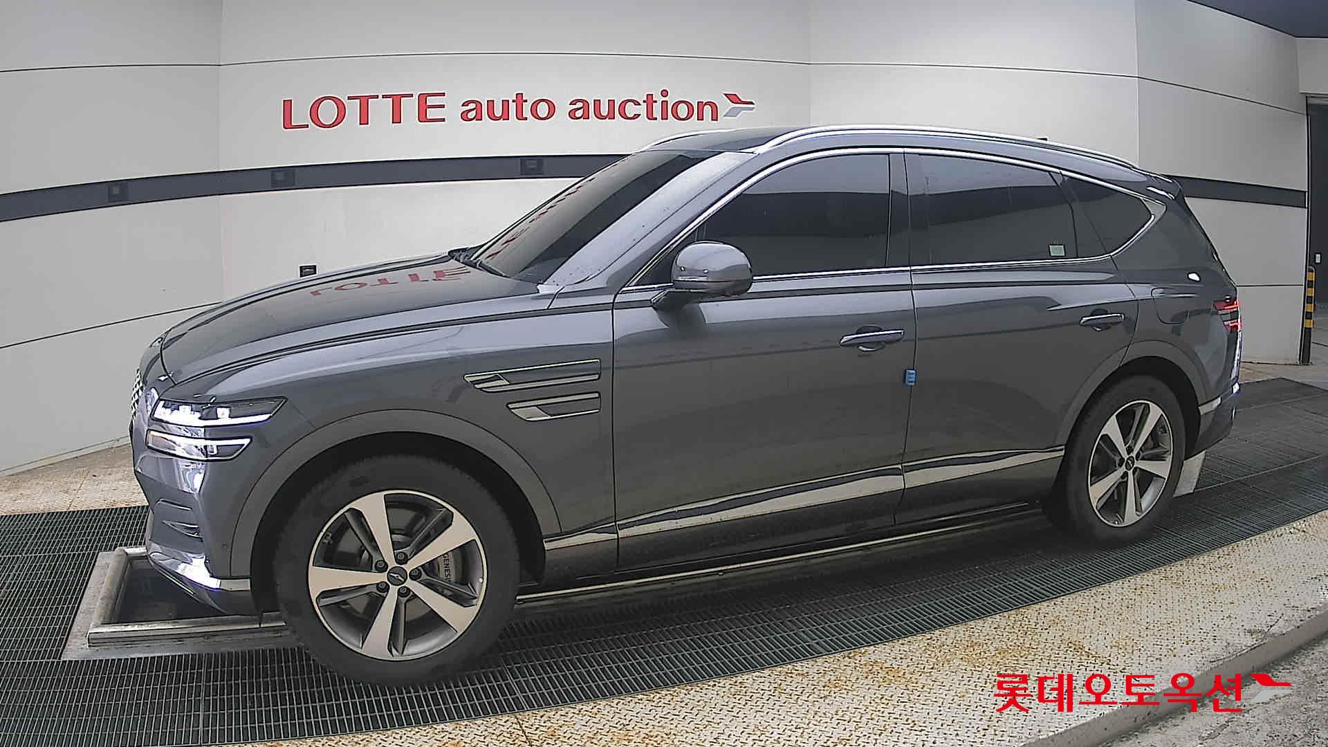 2022 - genesis gv80