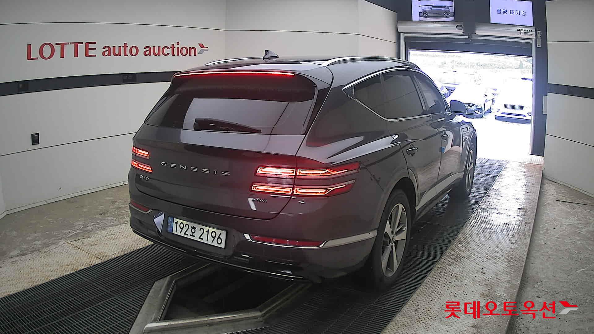 2022 - genesis gv80