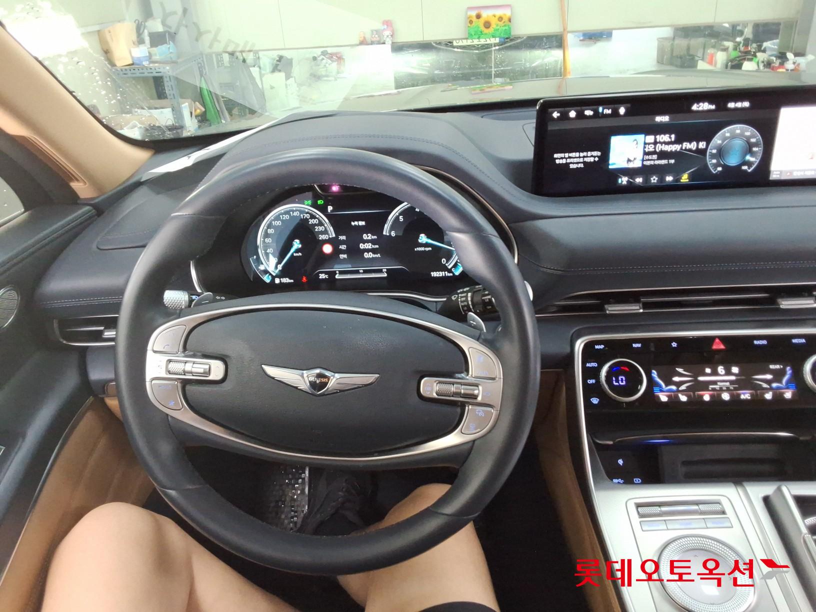 2022 - genesis gv80