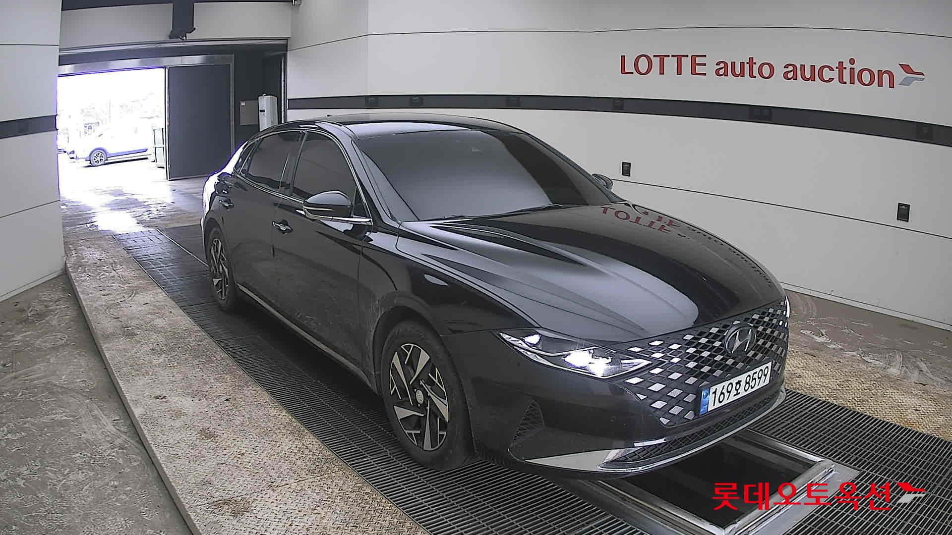 هيونداي أزيرا