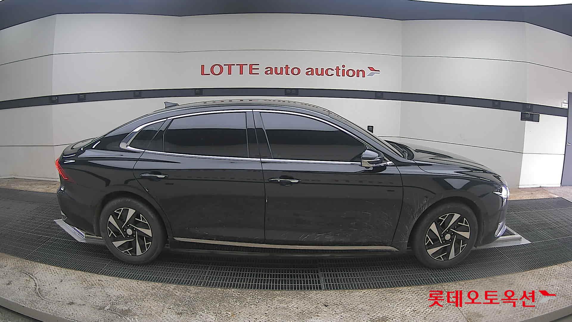 هيونداي أزيرا