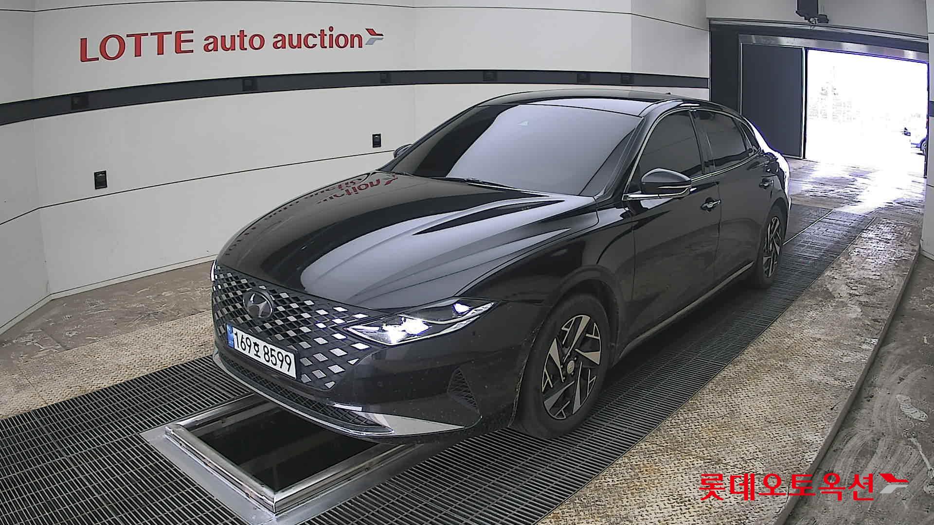 هيونداي أزيرا