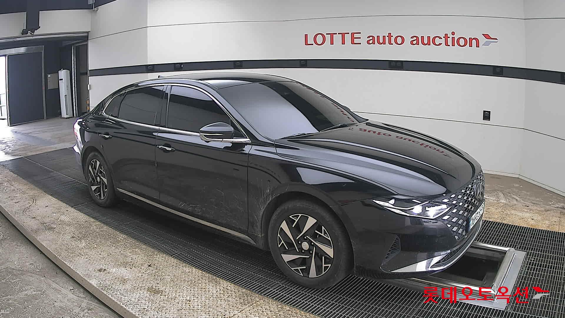 هيونداي أزيرا