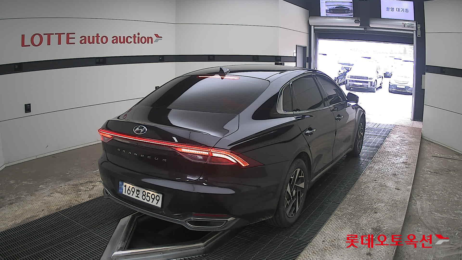 هيونداي أزيرا