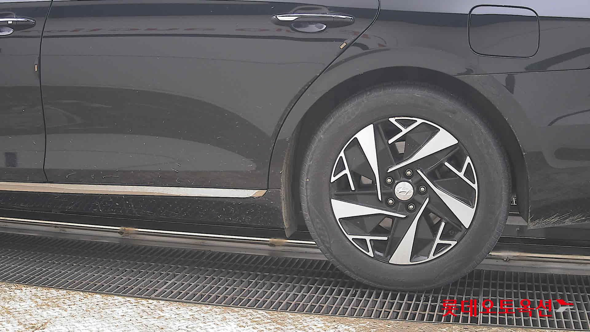 هيونداي أزيرا