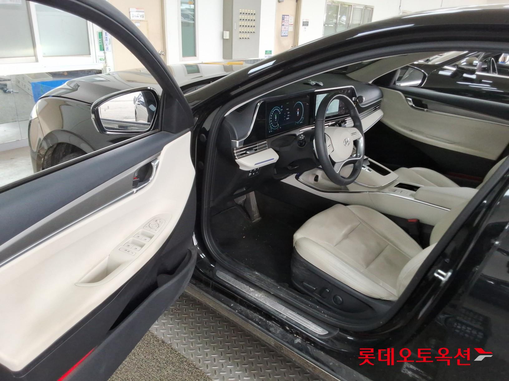 هيونداي أزيرا