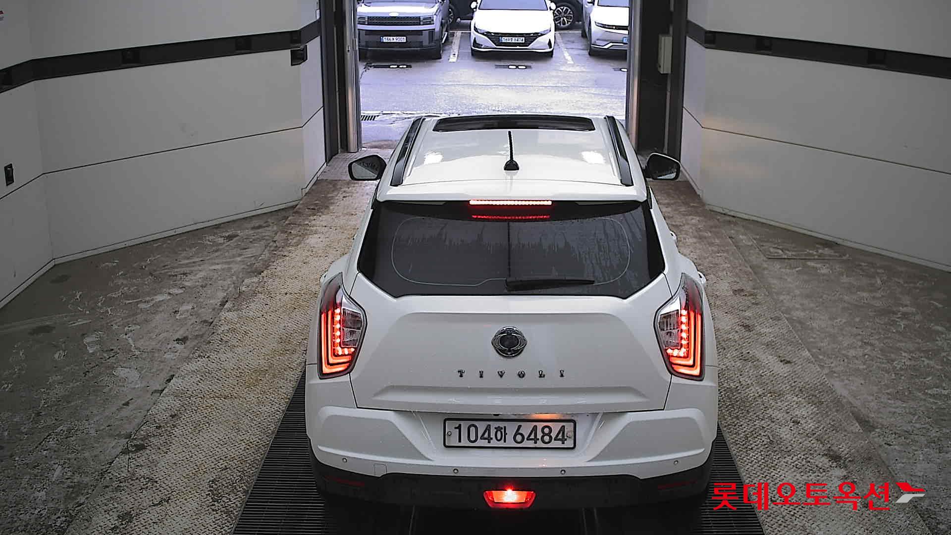 KG Mobility Tivoli - 17