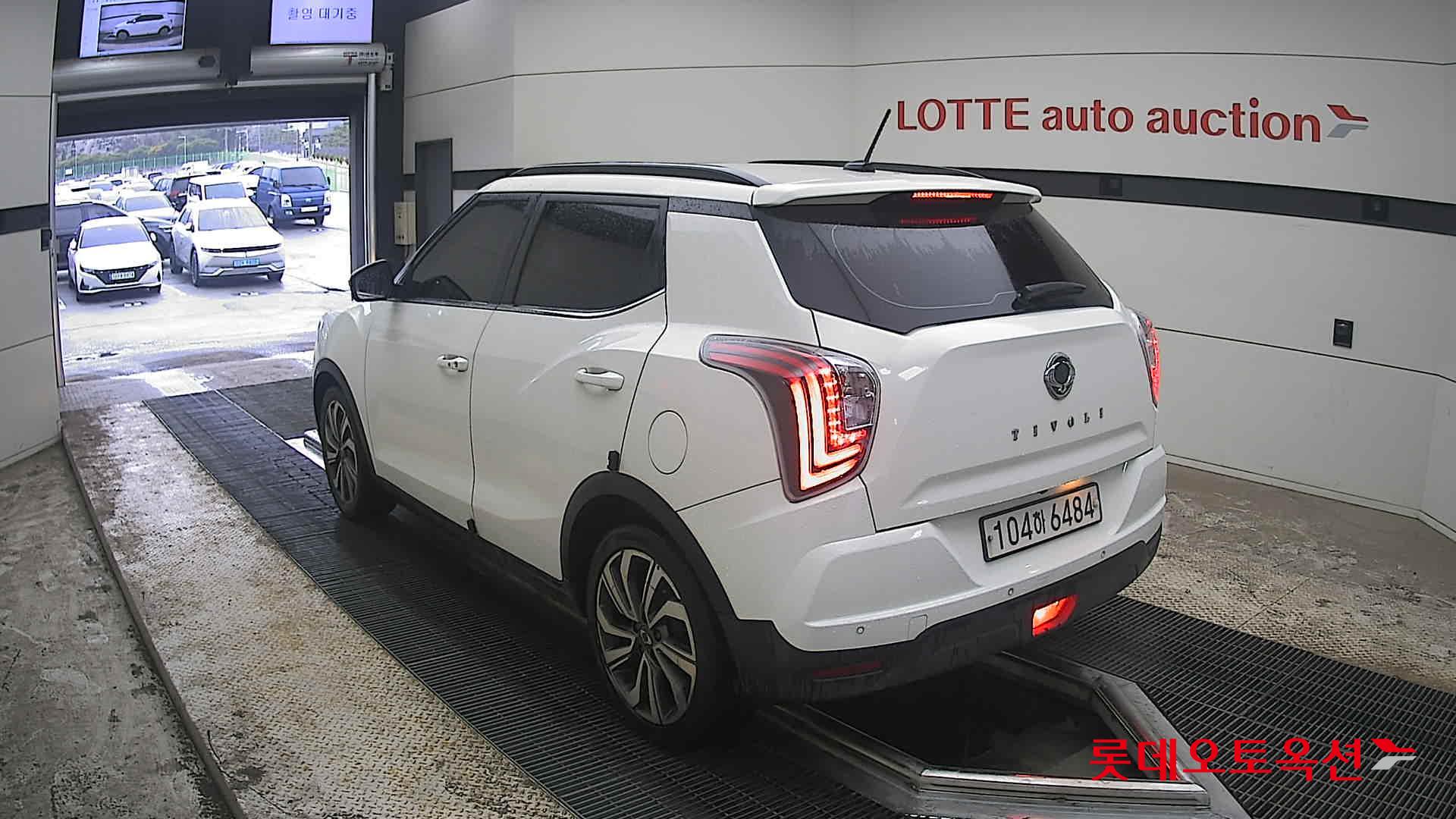 KG Mobility Tivoli - 4