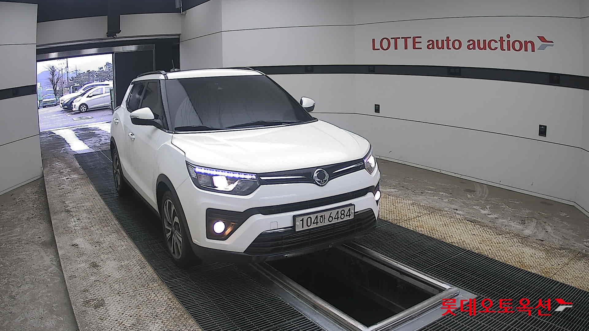 KG Mobility Tivoli - 24