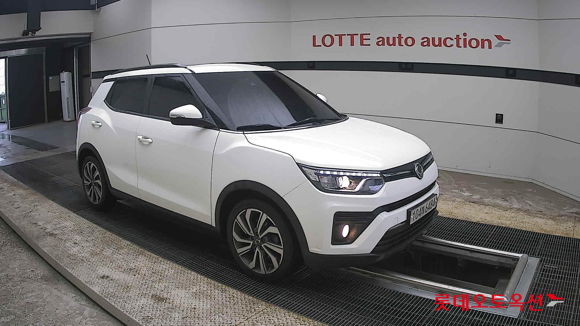 KG Mobility Tivoli - 23
