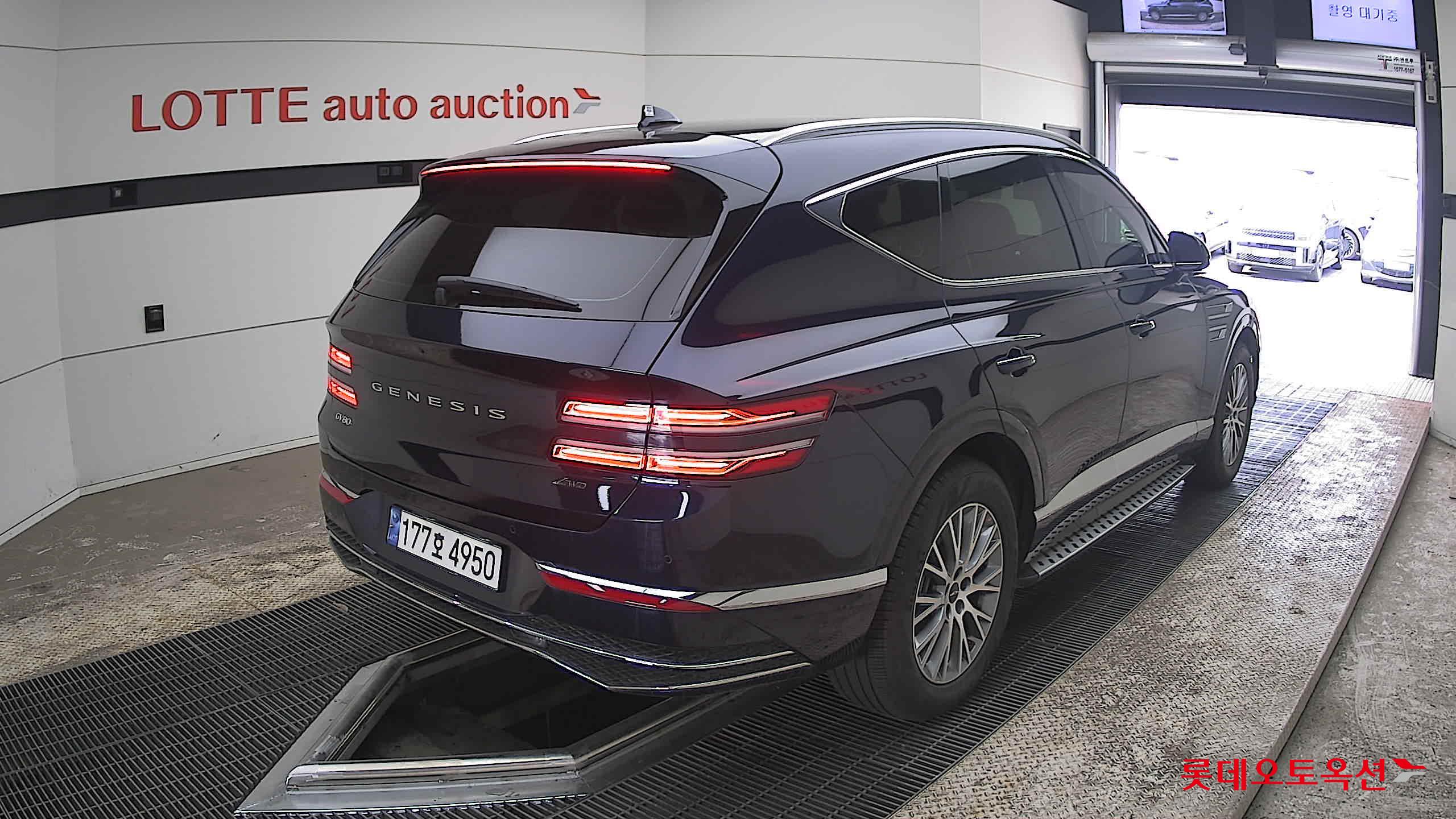 جينسس جي في 80