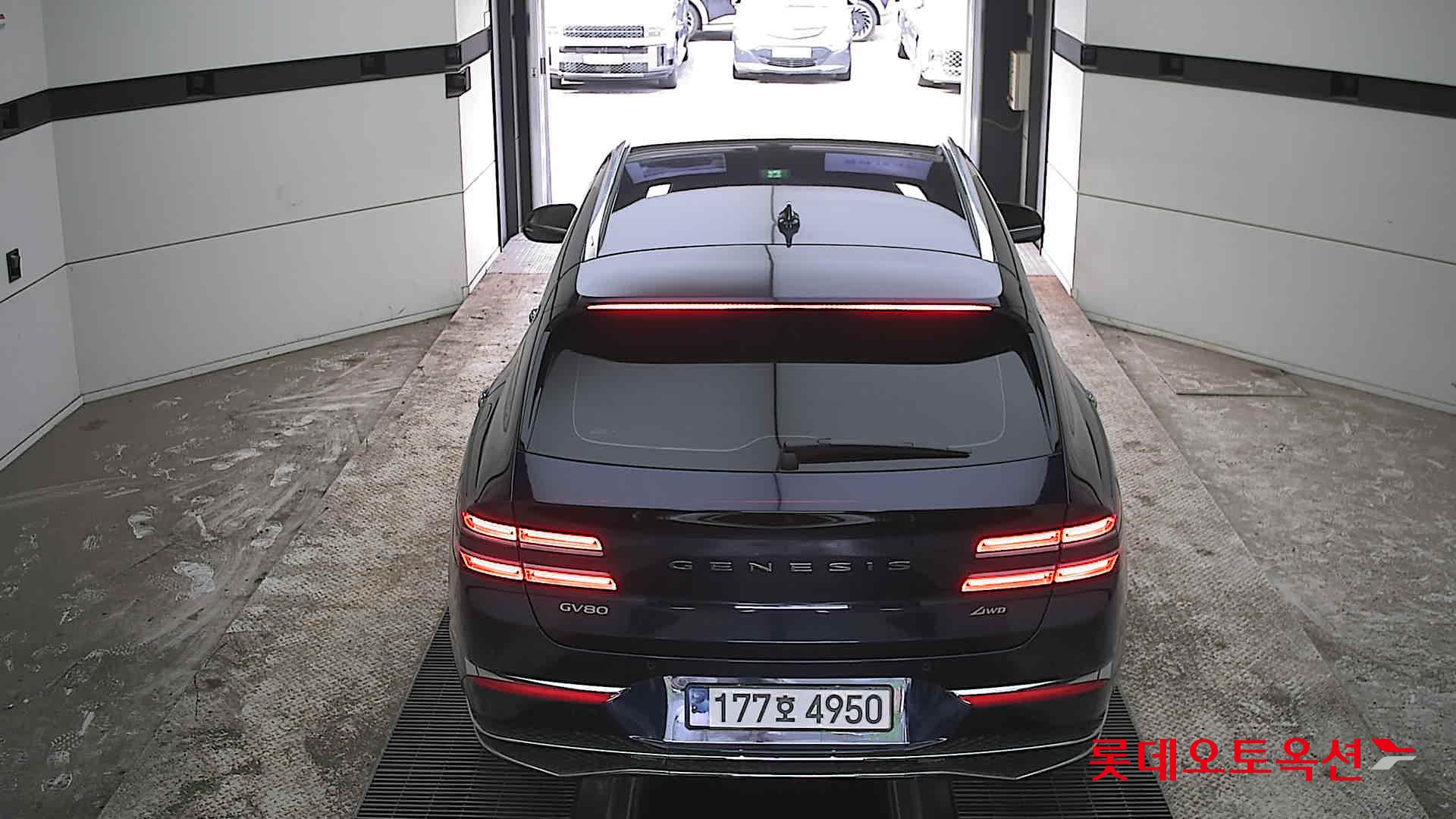 جينسس جي في 80