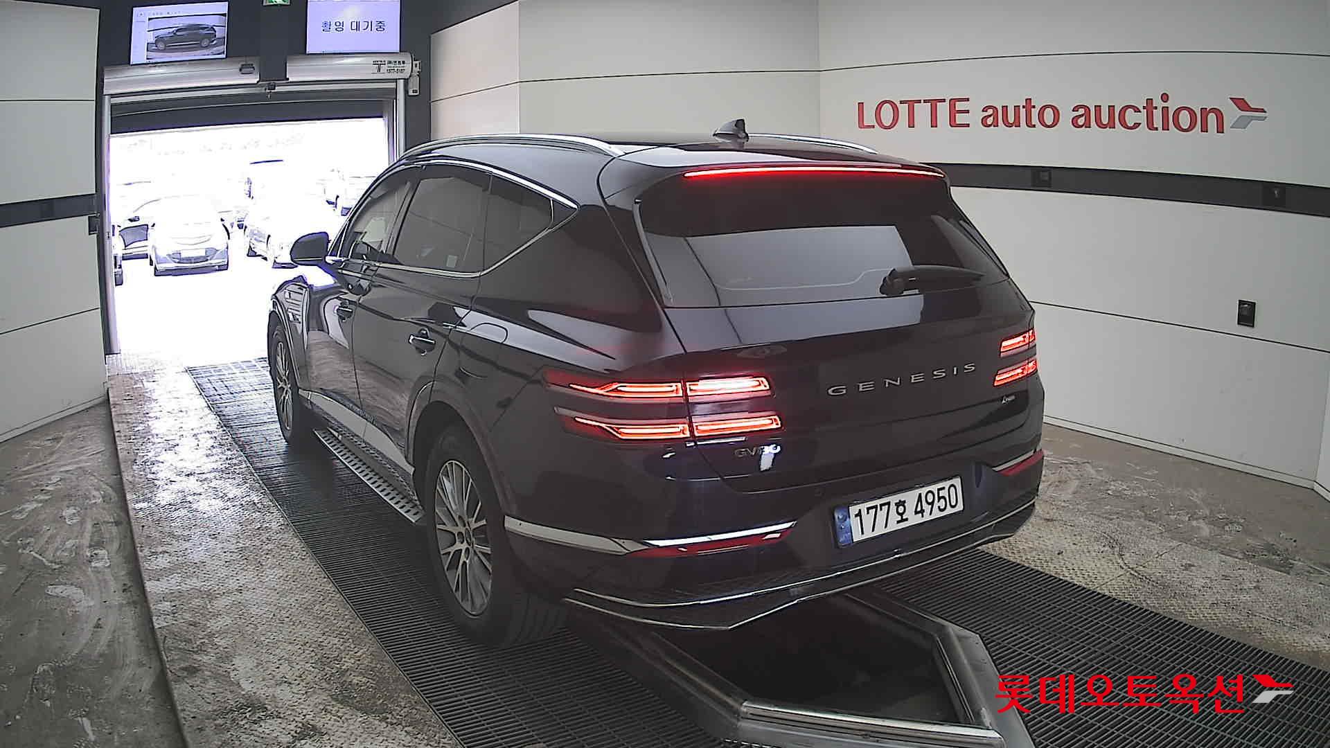 جينسس جي في 80