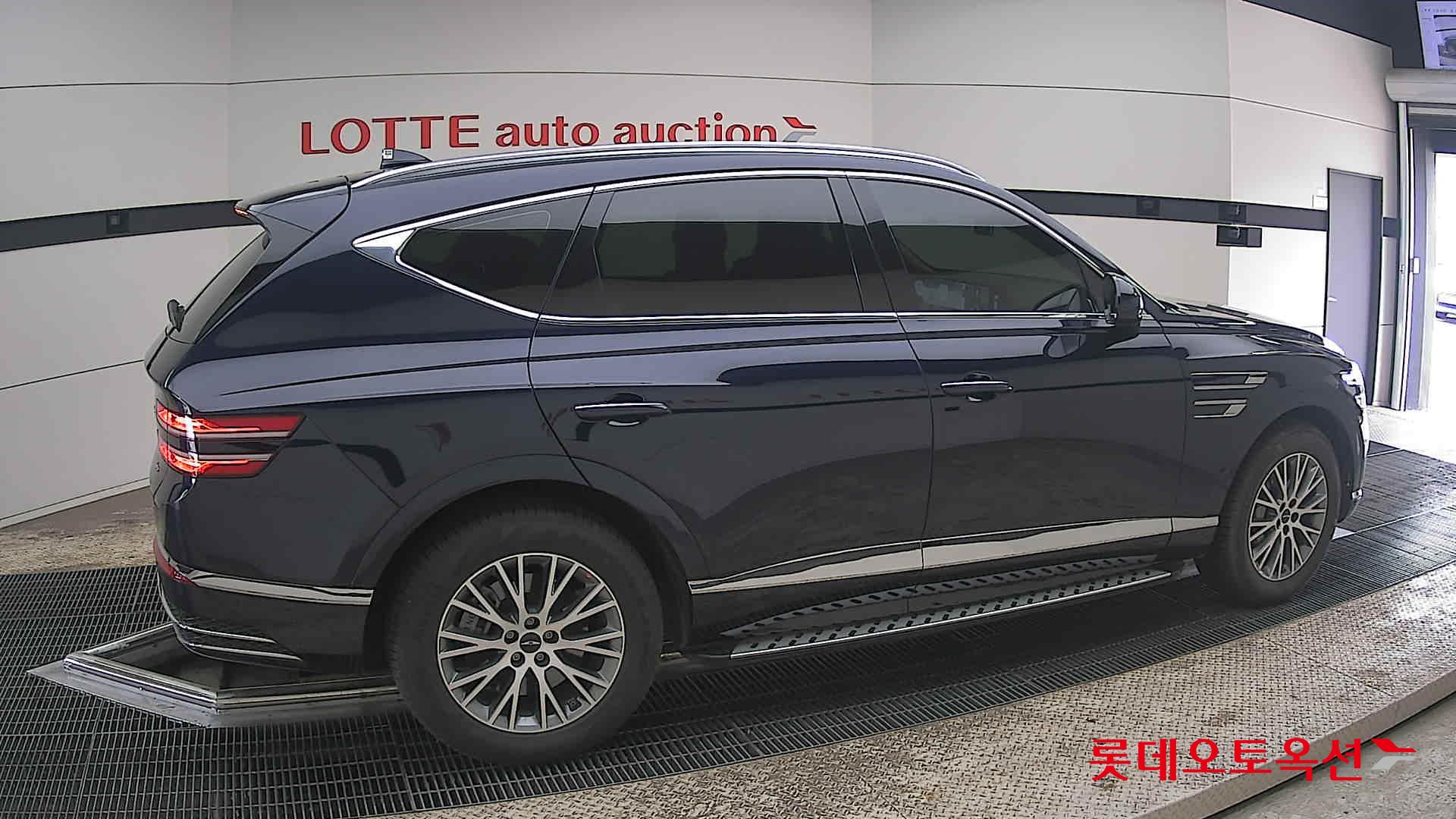 جينسس جي في 80