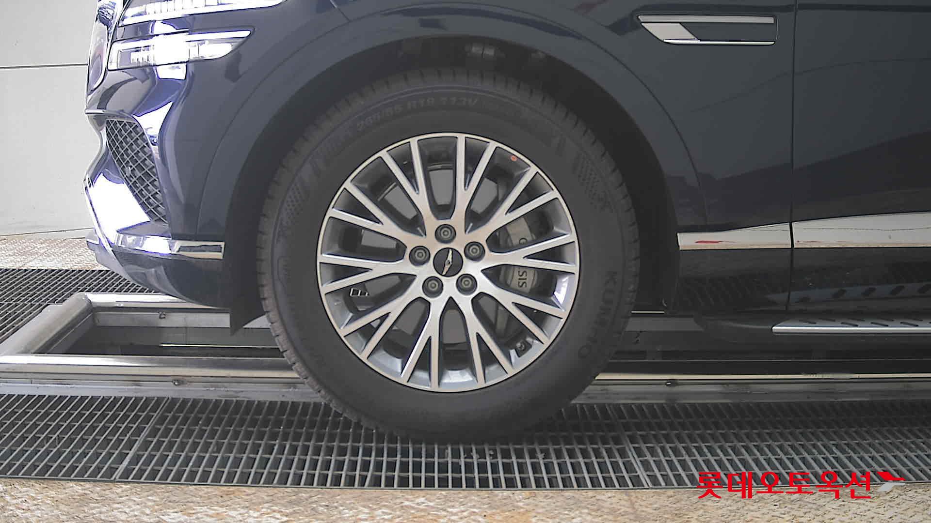 جينسس جي في 80