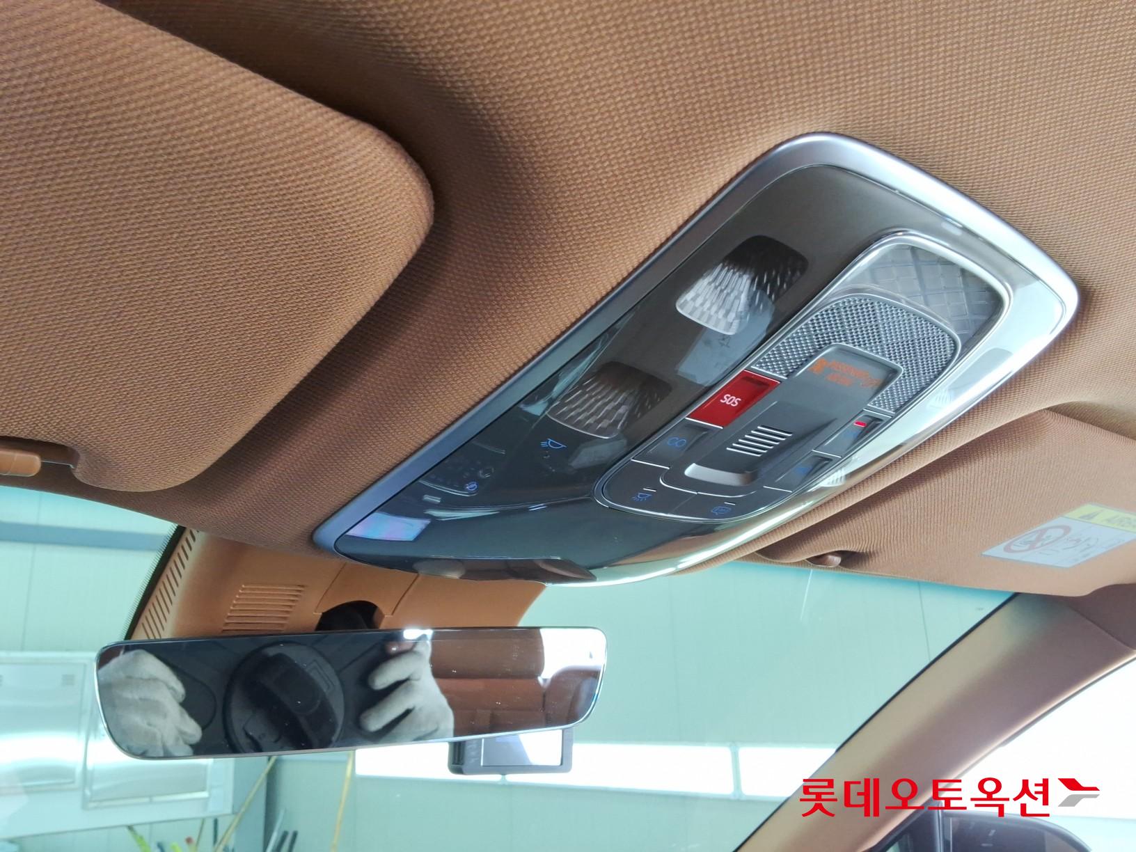 جينسس جي في 80