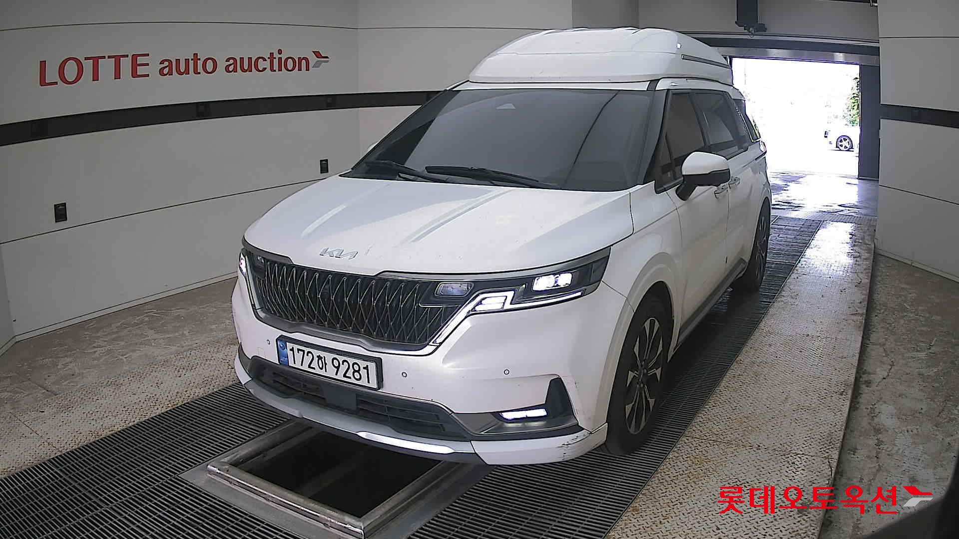 2023 - kia carnival
