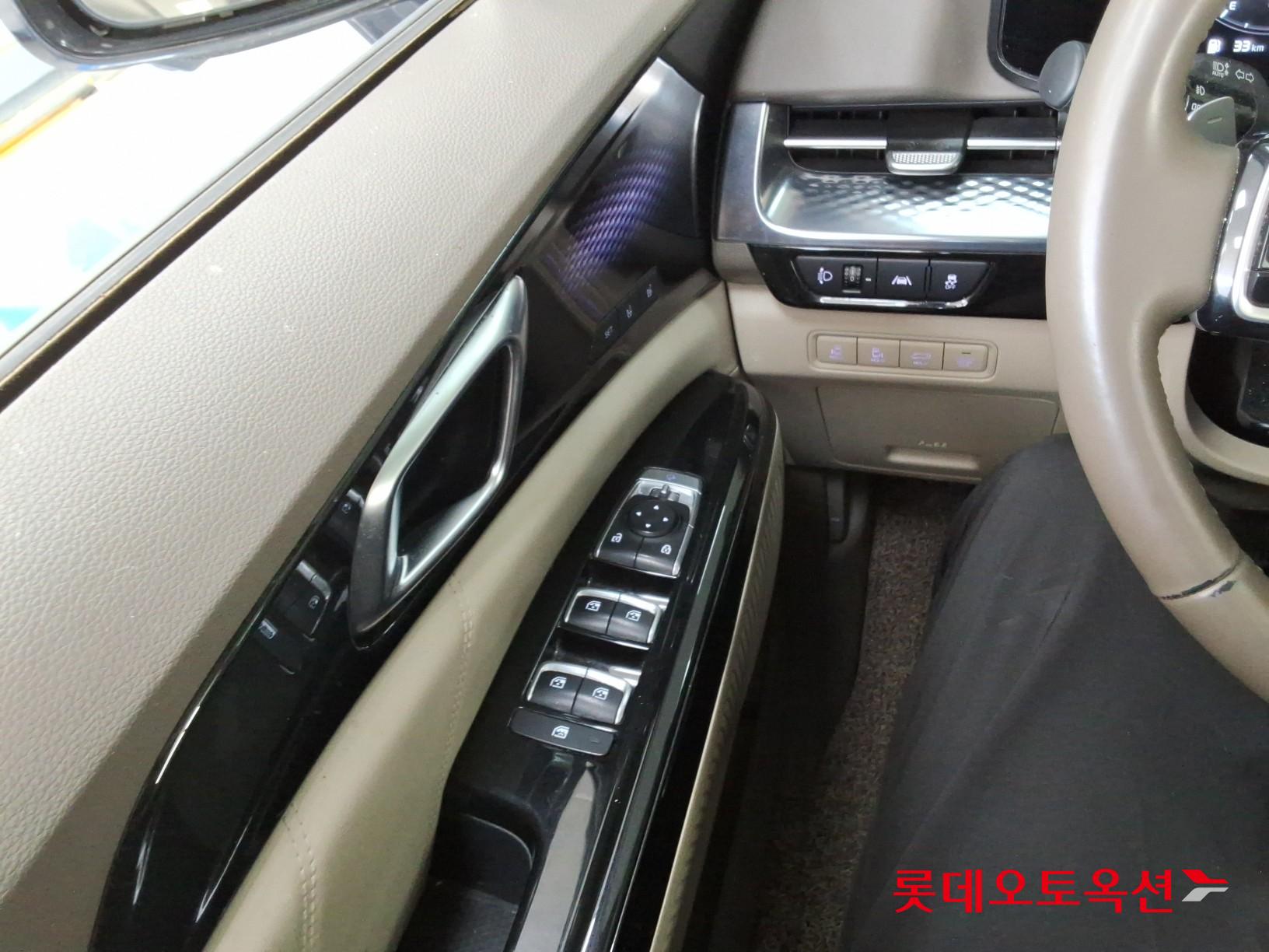 2023 - kia carnival