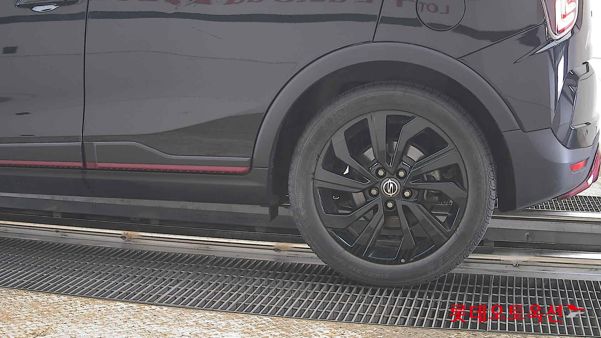 سانغ يونغ تيفولي