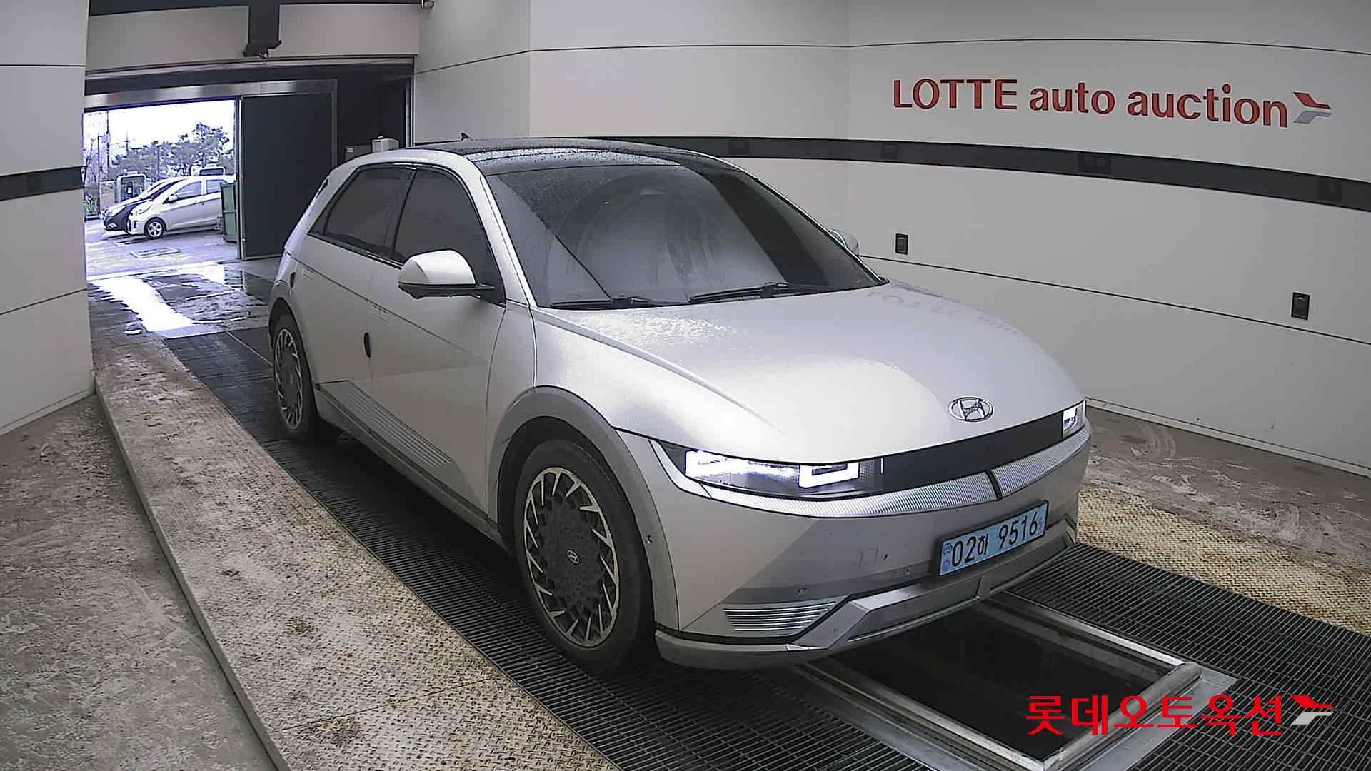 Hyundai Ioniq 5 - 6