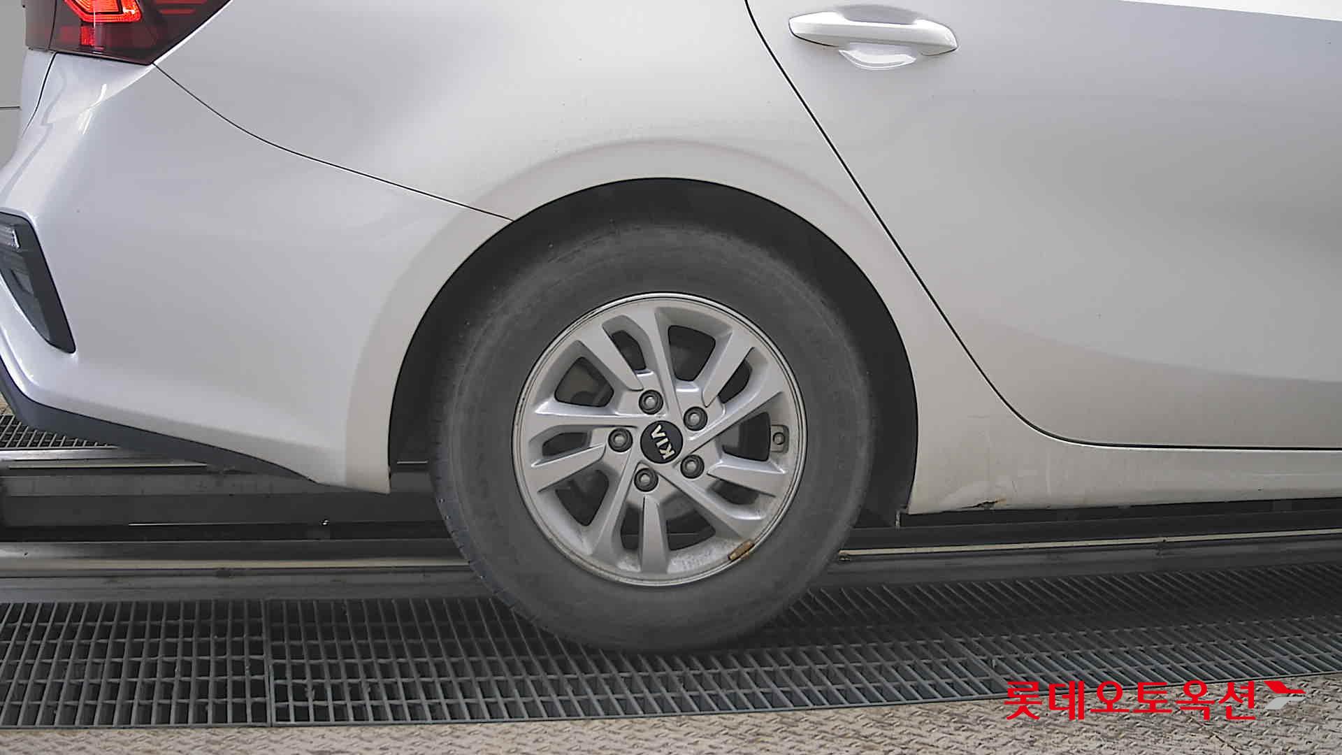 كيا K3 2020 - صورة 28