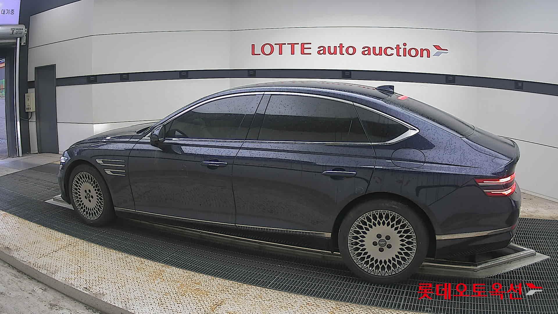 Genesis G80 - 14