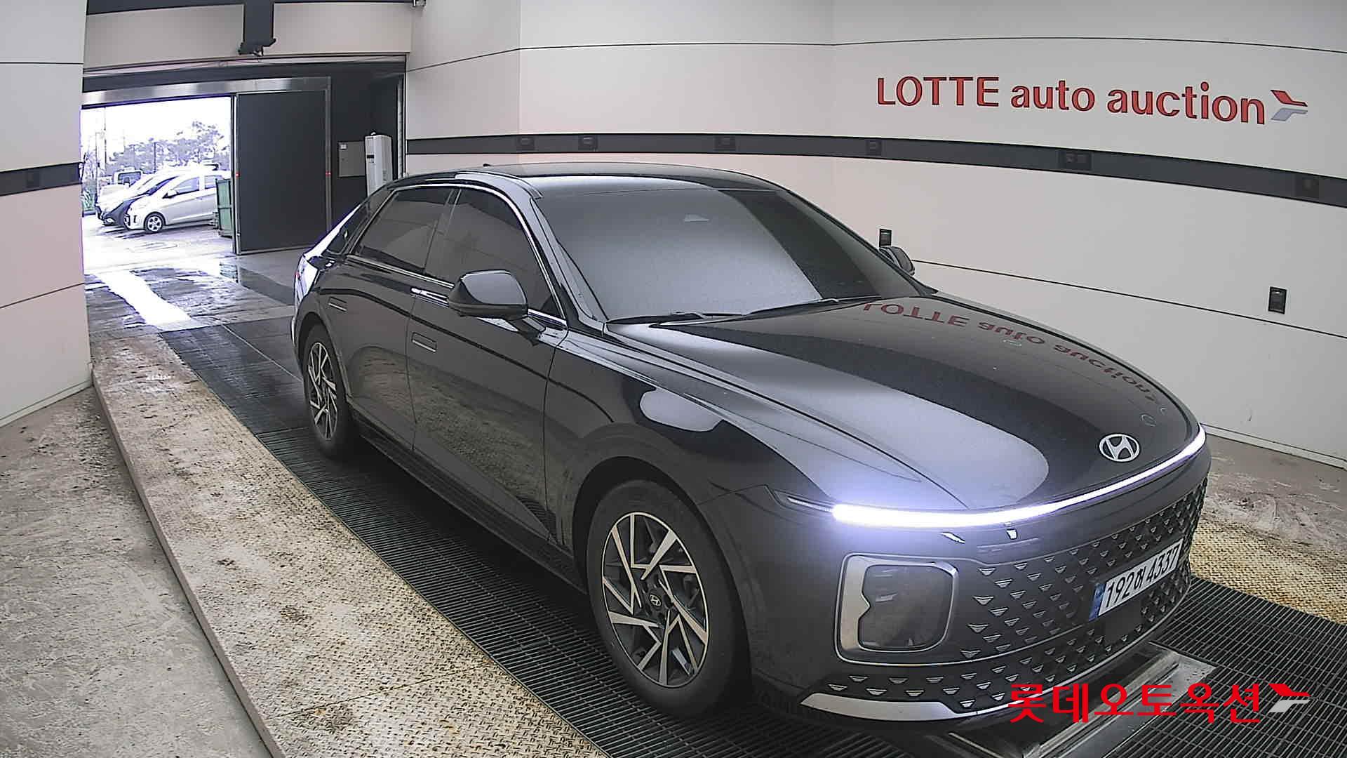 Hyundai Grandeur - 6